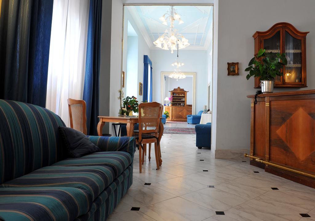 Grande Albergo Quattro Stagioni Rieti Luaran gambar