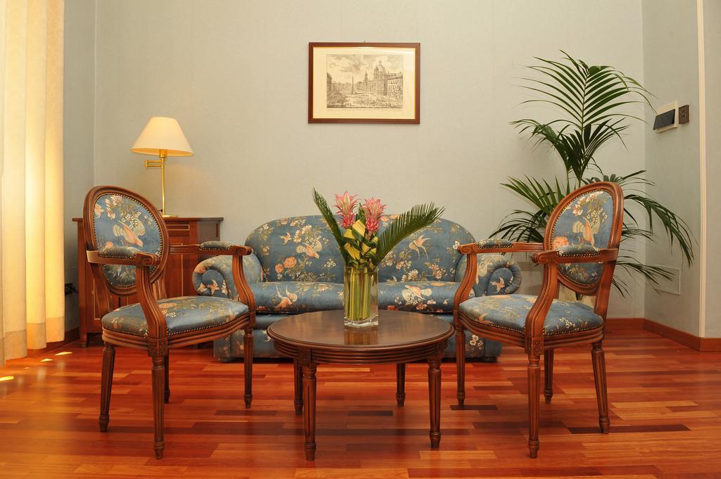 Grande Albergo Quattro Stagioni Rieti Bilik gambar